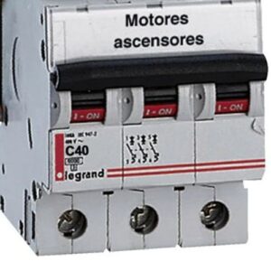 Interruptor LEGRAND Trifásico 40 A Curva C 6KA Automático - Imagen 3