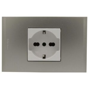 Placa Armado BTICINO Nóbile Tomacorriente Schuko Universal Color Perla