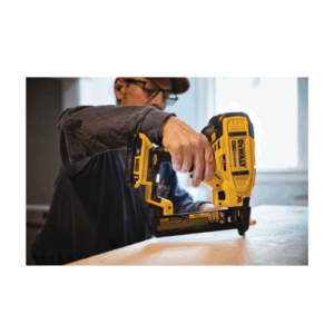 Grapadora DEWALT 1/4" a 1 1/2" 20V BRUSHLESS MAX XR Sin Baterías ni Cargador - Imagen 3